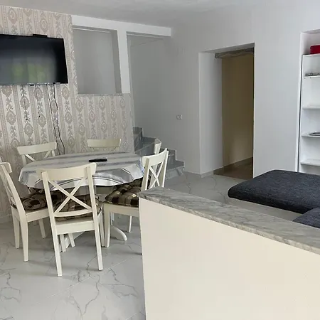 Hisa Tartinijeva Holiday home
